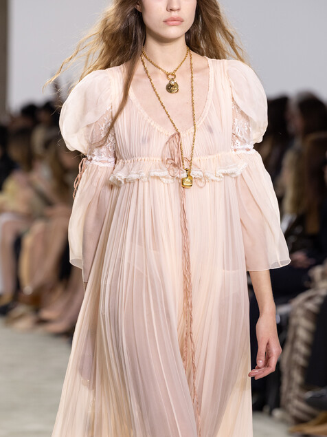 Look 5
